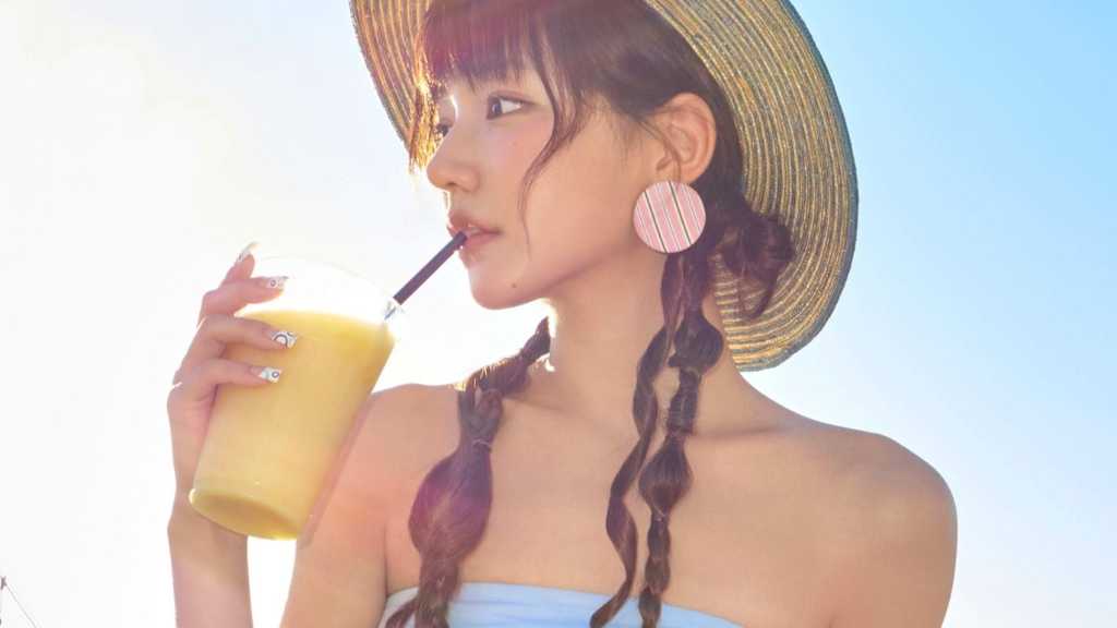 KiiiKiii、ニューEP「WhyKiiiKiii」夏の雰囲気漂うコンセプトフォト公開