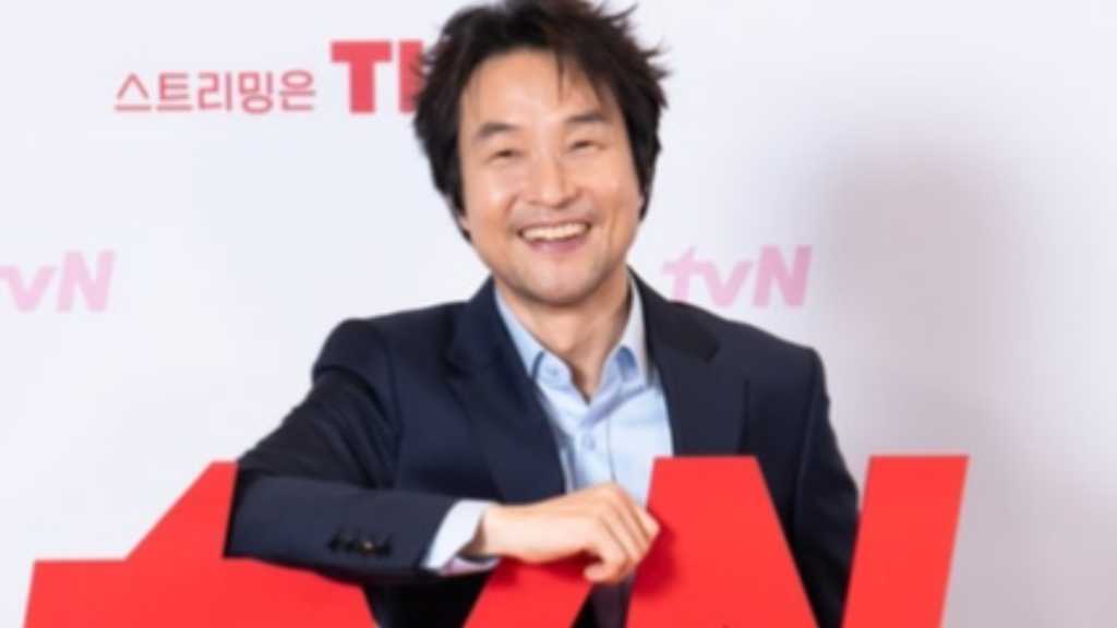 ハン・ソッキュ、チキン屋の店主に!?コメディ演技に挑戦「最も素朴な職業に…これまでとの差が途轍もない」