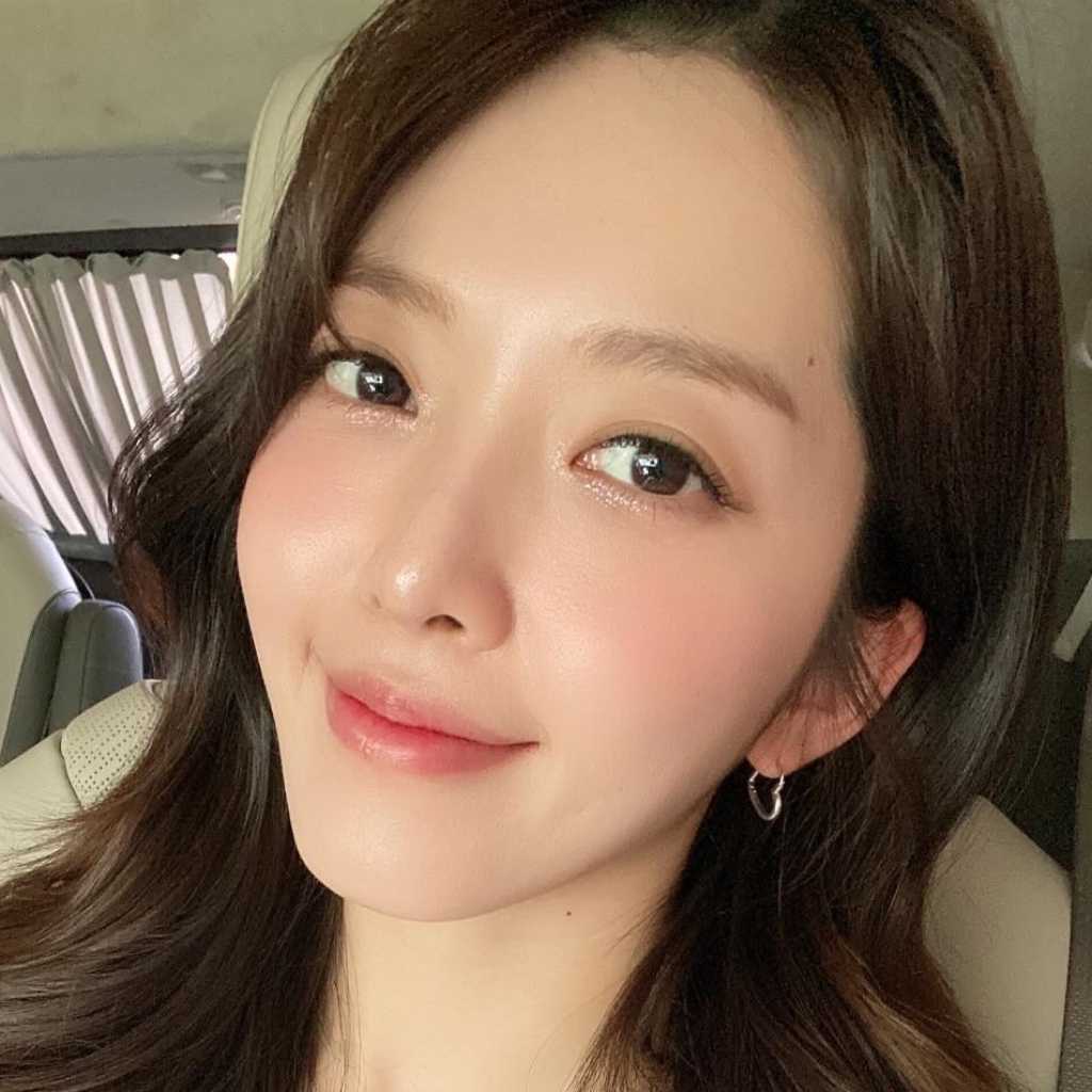 AOA ドファ、6月の結婚を発表「一緒にこれからの日々を歩きたい人に出会った」