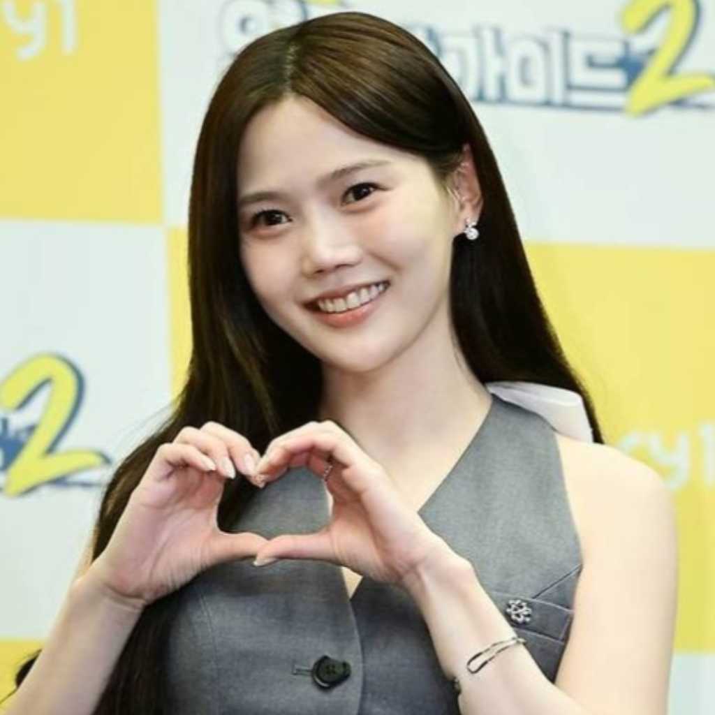 OH MY GIRLヒョジョン、メンバー2人が契約終了も「私たちは変わらず一緒」