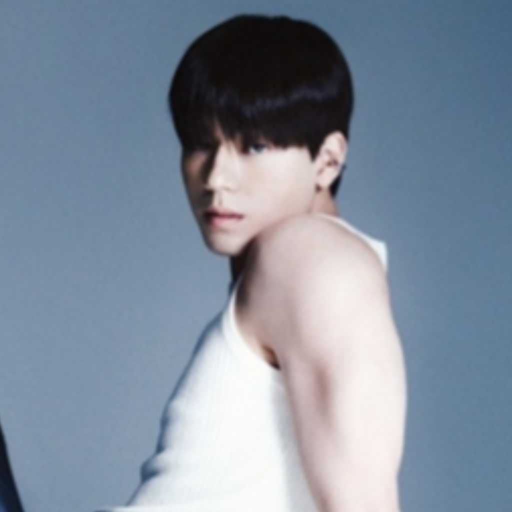 ペ・ヒョンソン、グラビアで大人の魅力をアピール…強烈な雰囲気