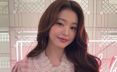 Ive チャン ウォニョン 可愛らしいピンクのツーピースを着てポーズ 写真に絶賛の声 Kstyle