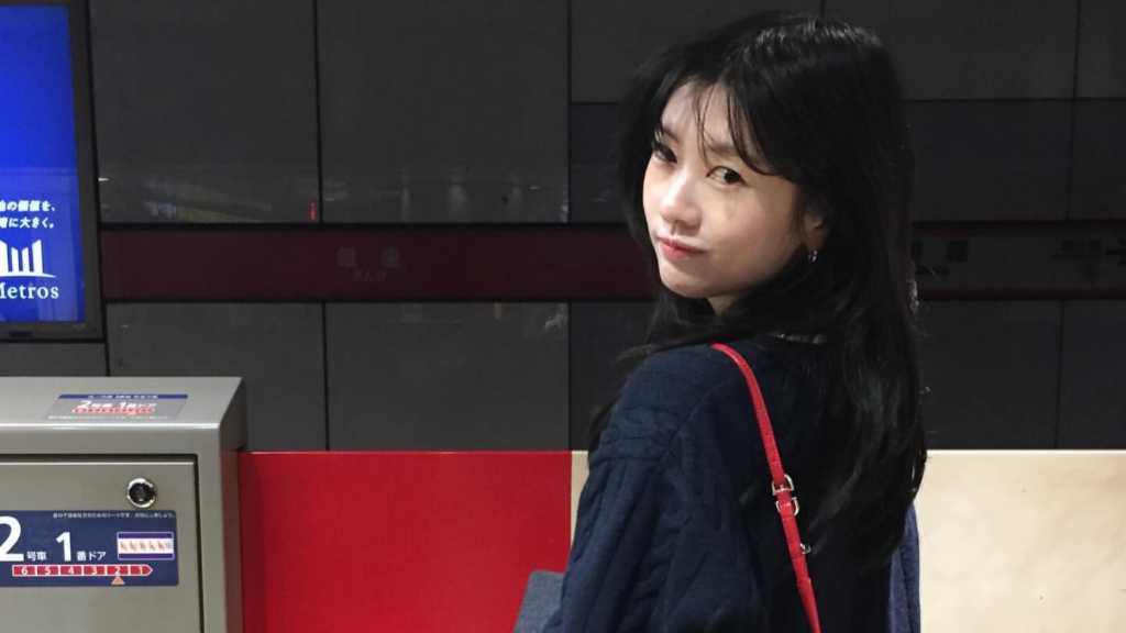 チョン・ソミン、日本旅行の写真を公開！カフェからショッピングまで…楽しむ姿が話題