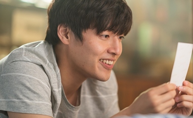カン・ハヌル&チョン・ウヒ主演、映画「雨とあなたの物語」予告映像&場面写真を公開!一通の手紙から始まるラブストーリー