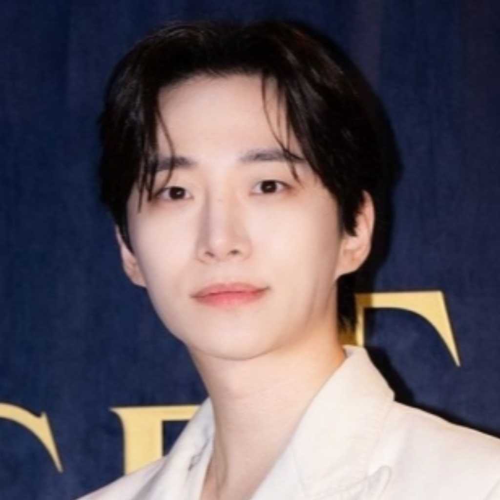 2PM ジュノ、17年間所属したJYPに別れの挨拶…全社員にプレゼントも「幸せだった」