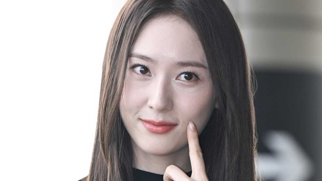 【PHOTO】f(x) クリスタル、海外スケジュールのため中国へ出国