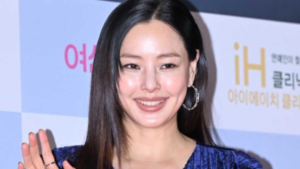 イ・ハニ、韓国料理店を事務所の支社として登録?報道に反論「事業的関連はない」