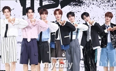 ル 年末のプロモーション straykids デビューショーケース