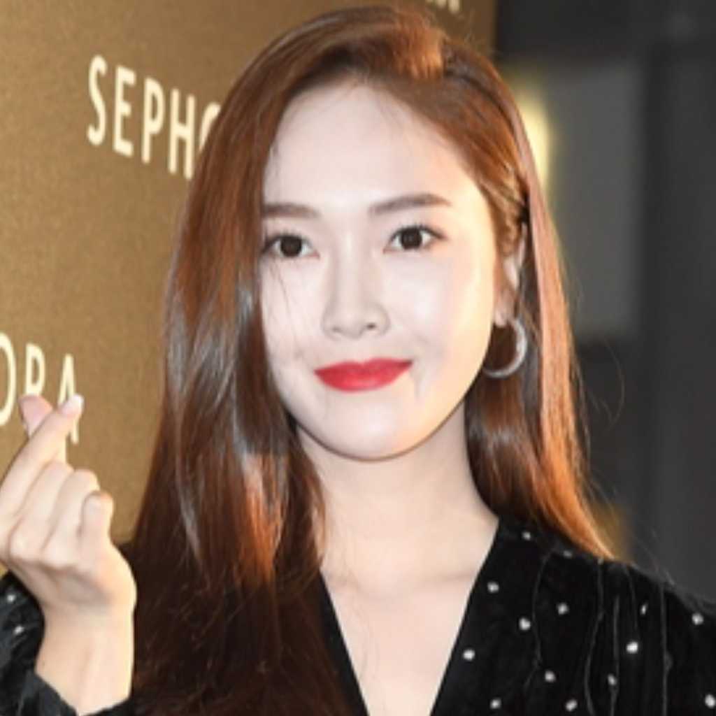 ジェシカ、少女時代の楽曲をコンサートで熱唱…ファンから様々な反応