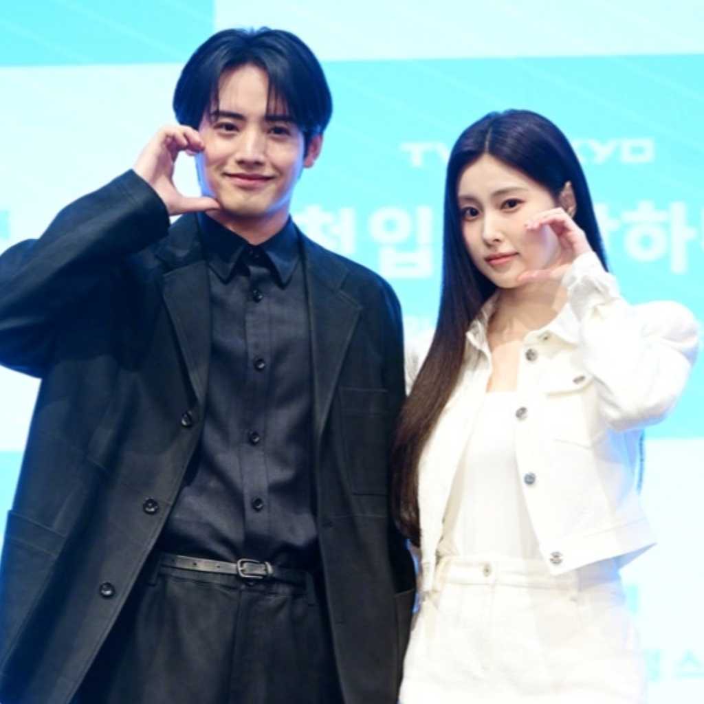 【PHOTO】赤楚衛二＆IZ*ONE出身カン・ヘウォン、ドラマ「キンパとおにぎり」韓国での制作発表会に出席