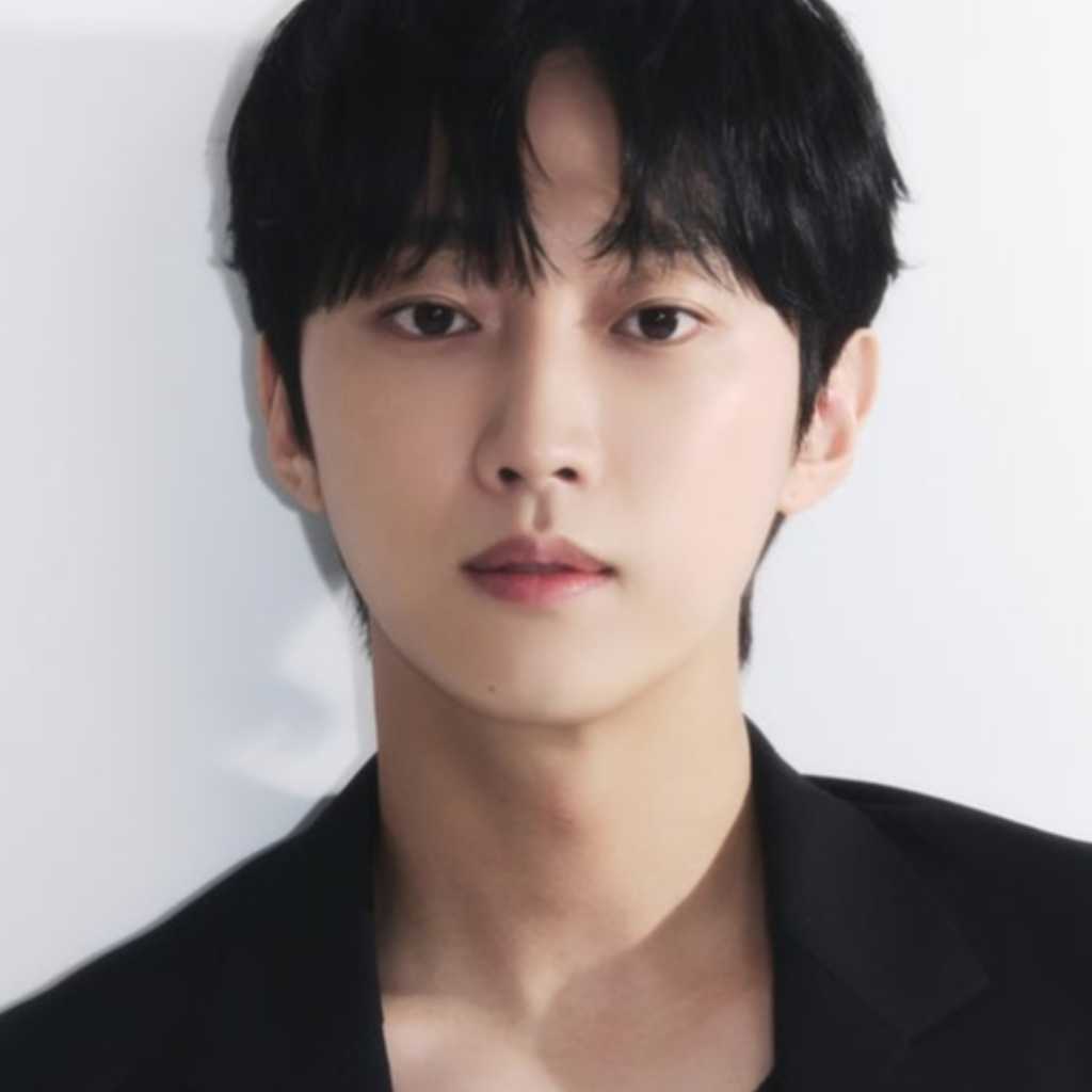 ジニョン、ドラマ「優しい女 プ・セミ」でシングルファーザー役に挑戦“友達のような父親になりたい”