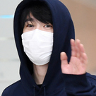 【PHOTO】GOT7 ジニョン、ファンコンサートを終えて帰国…ラフなパーカー姿で登場(動画あり)