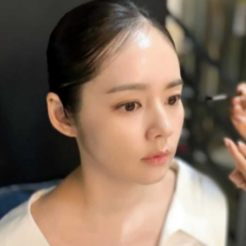 ハン・ガイン、近距離ショットでも抜群の美肌！童顔に驚き