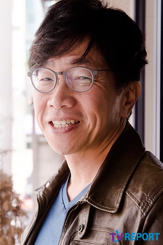 パク チョルミン アベンジャーズ2 と同じ日に 薬売り が公開 どうかしてると思う Kstyle