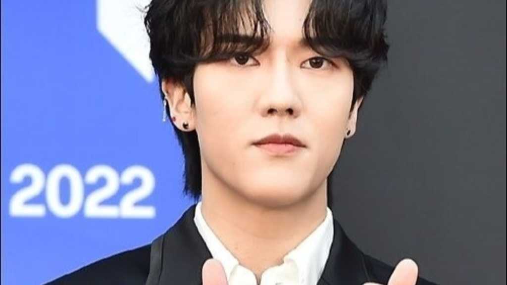 K-POP界で7年間活動…OMEGA X ジョンフン、脱退を発表「終わりではなく新たな始まり」