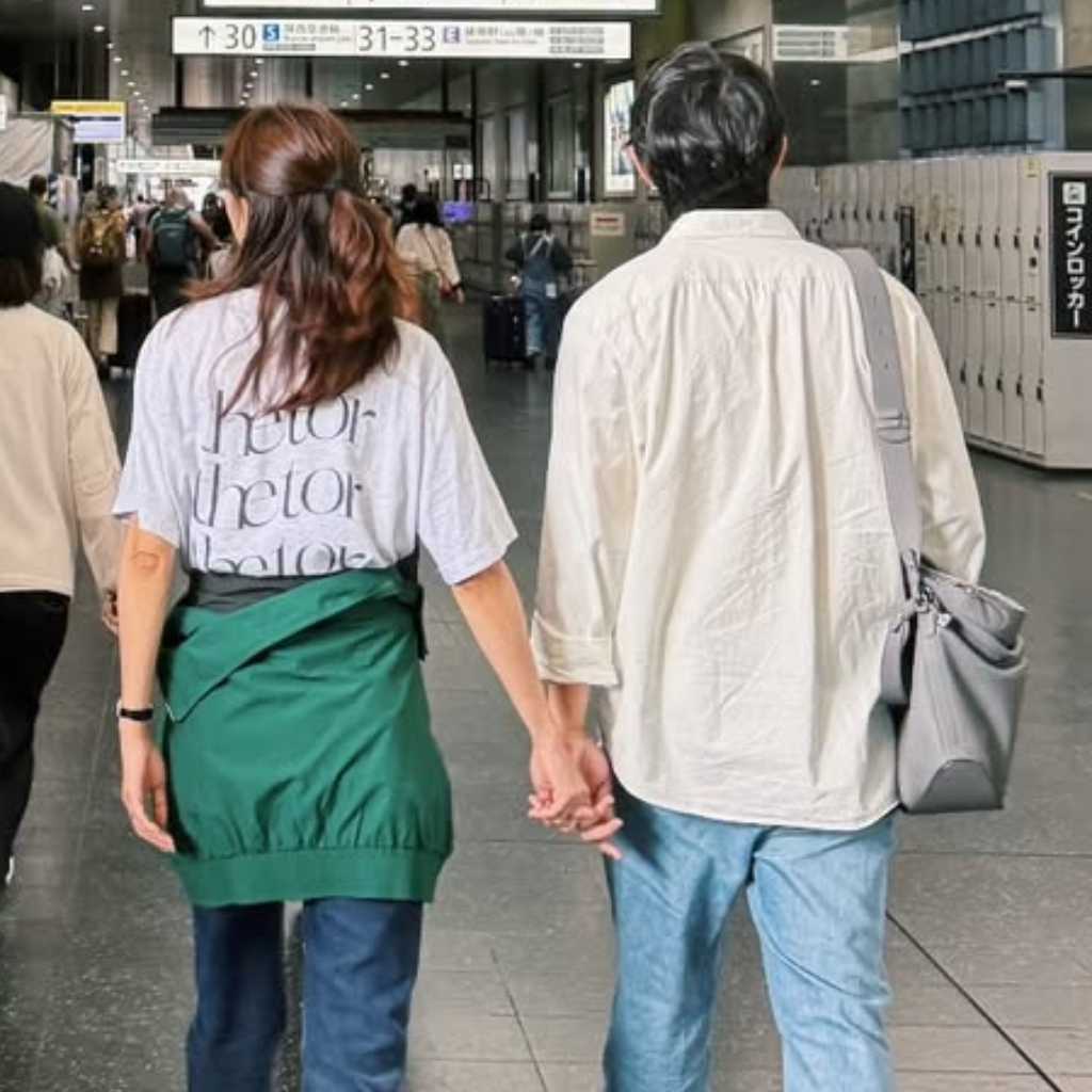 コン・ヒョジン、夫ケビン・オと日本で手繋ぎデート!記念ショットを続々公開