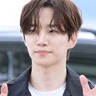 【PHOTO】2PM ジュノ、海外スケジュールのため台湾へ出国…手を振って挨拶（動画あり）