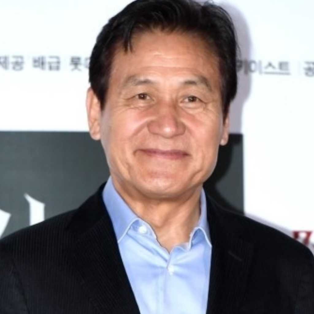 俳優アン・ソンギさん、明洞聖堂で葬儀と告別式…チョン・ウソン＆イ・ジョンジェら参列