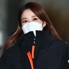 【PHOTO】元2NE1のDARA「ビデオスター」の収録に参加…Red Velvet イェリのグッズを付けて（動画あり）