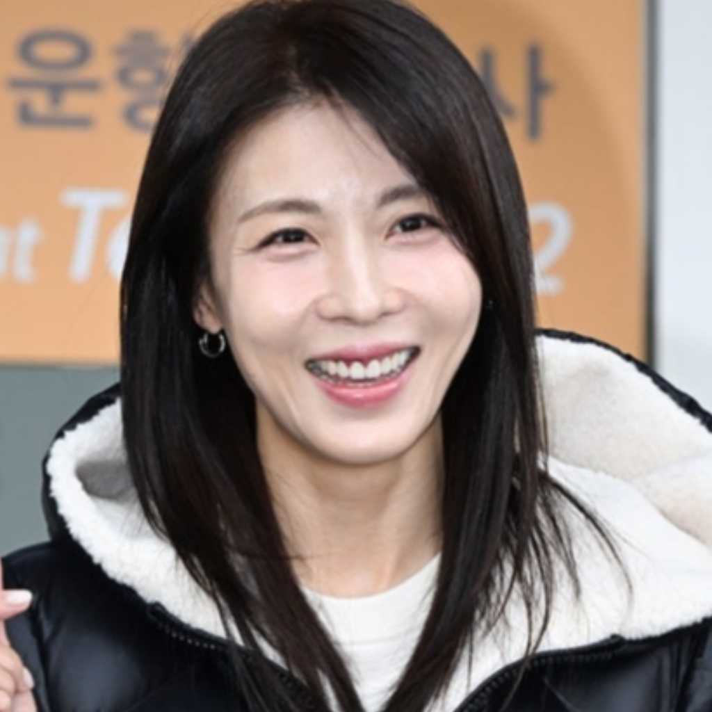 【PHOTO】ハ・ジウォン「ニューヨーク韓流博覧会」出席のためアメリカへ出国