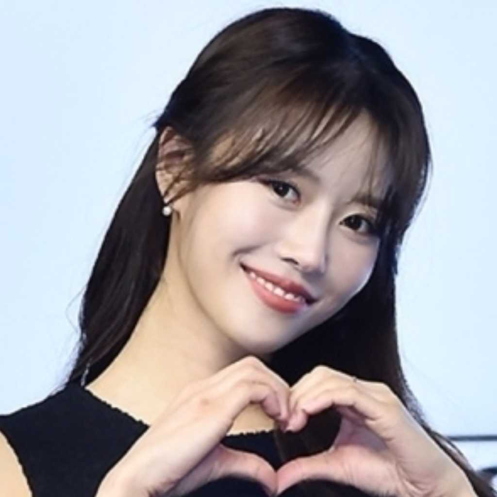 LOVELYZ ミジュ、公開恋愛から9ヶ月…3歳年下のサッカー選手と破局か