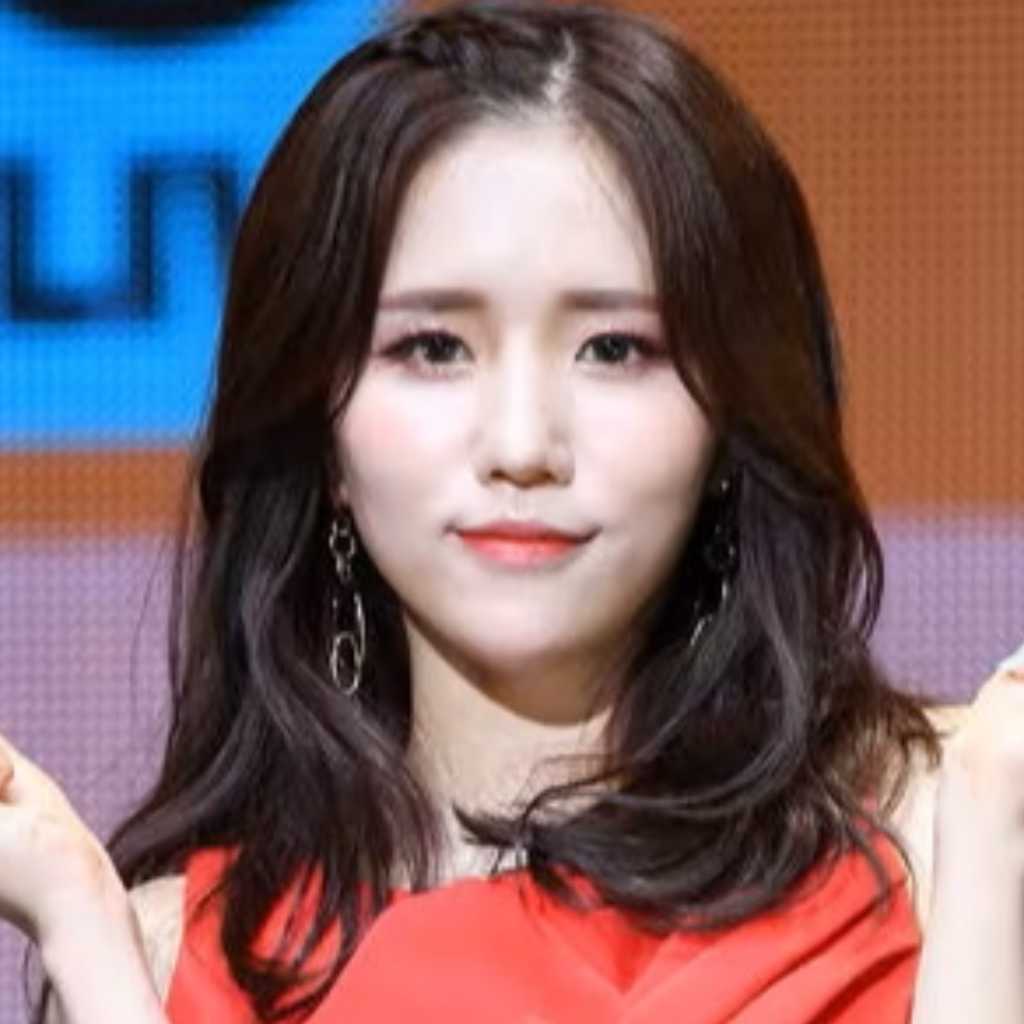 LOVELYZのJIN、来年の結婚を予告?グループ活動に言及も