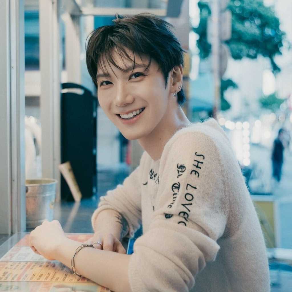 NCT テン、日本で撮影した初ソロ写真集「essentia」を2026年2月に発売！イベントや予約特典も