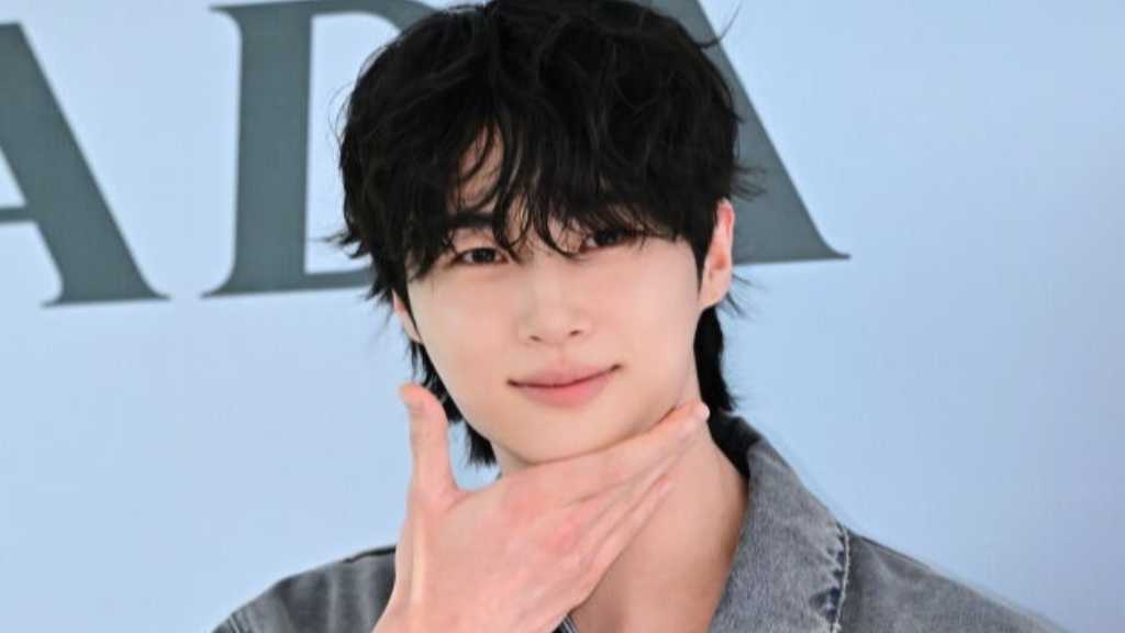ビョン・ウソク、高額寄付者の集まりの会員に「温かい心を分かち合う人生を生きたい」