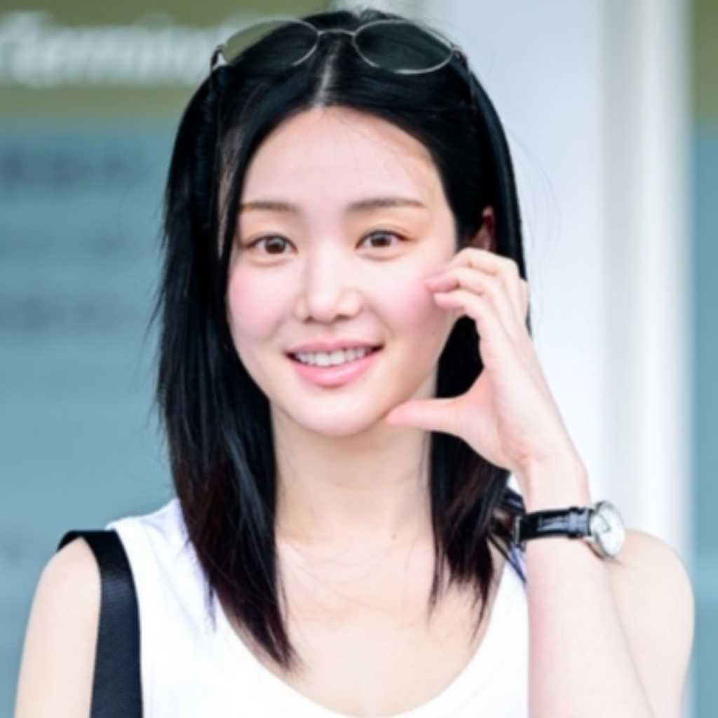 【PHOTO】イ・ユビ、海外スケジュールのため台湾へ出国