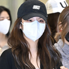 【PHOTO】ITZY、ワールドツアーを終えて香港から帰国…笑顔で挨拶