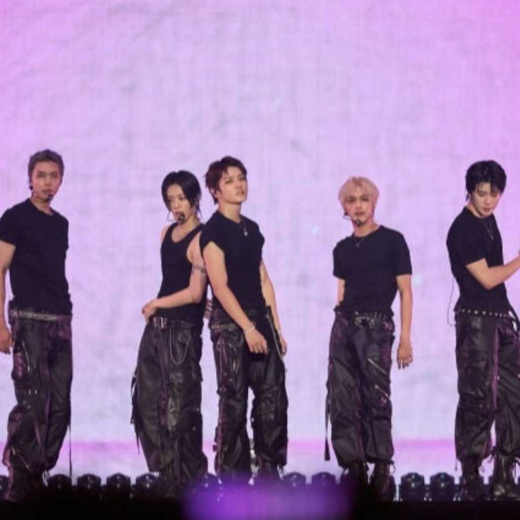 入隊中のドヨン&ジョンウらも会場に!NCT 127、5度目のワールドツアーが開幕「10周年は終わりではなく新たな始まり」