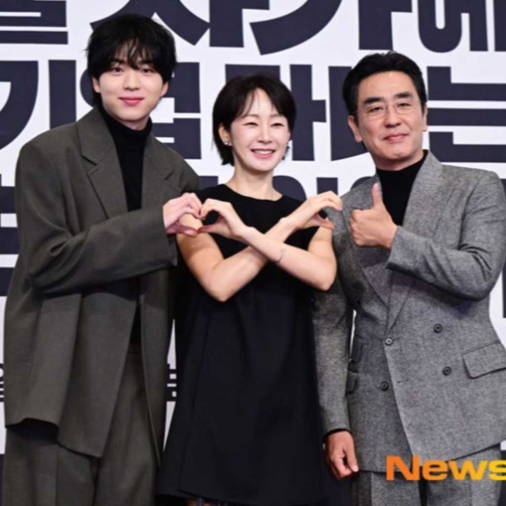 【PHOTO】リュ・スンリョン＆ミョン・セビン＆チャ・ガンユンら、新ドラマ「キム部長の物語」制作発表会に出席