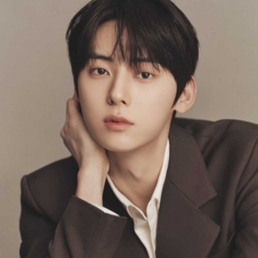 ファン・ミンヒョン、本日（12/20）召集解除…「MBC歌謡大祭典」での復帰に期待