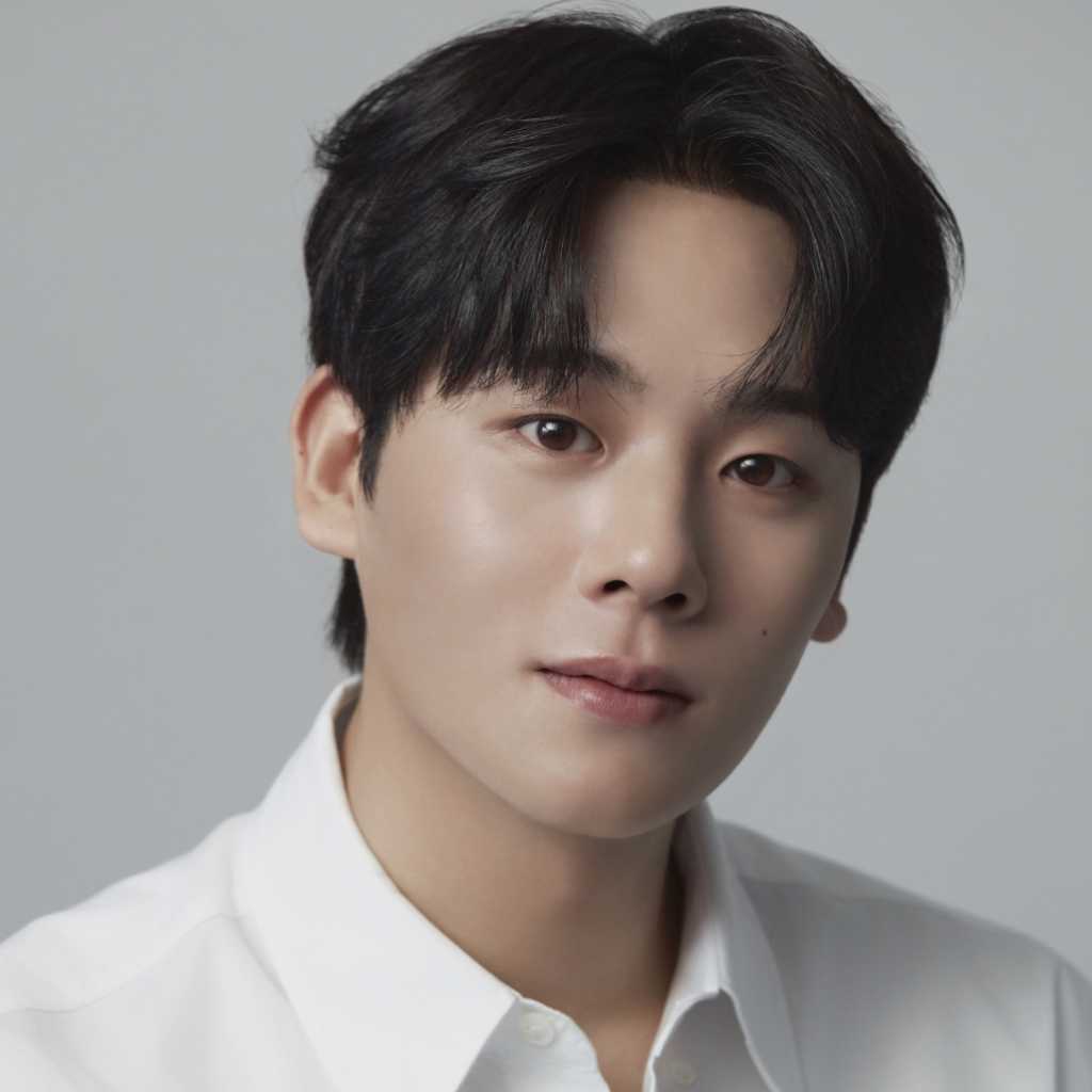 「ムービング」出演イ・ジョンハ、本日入隊!海兵隊へ