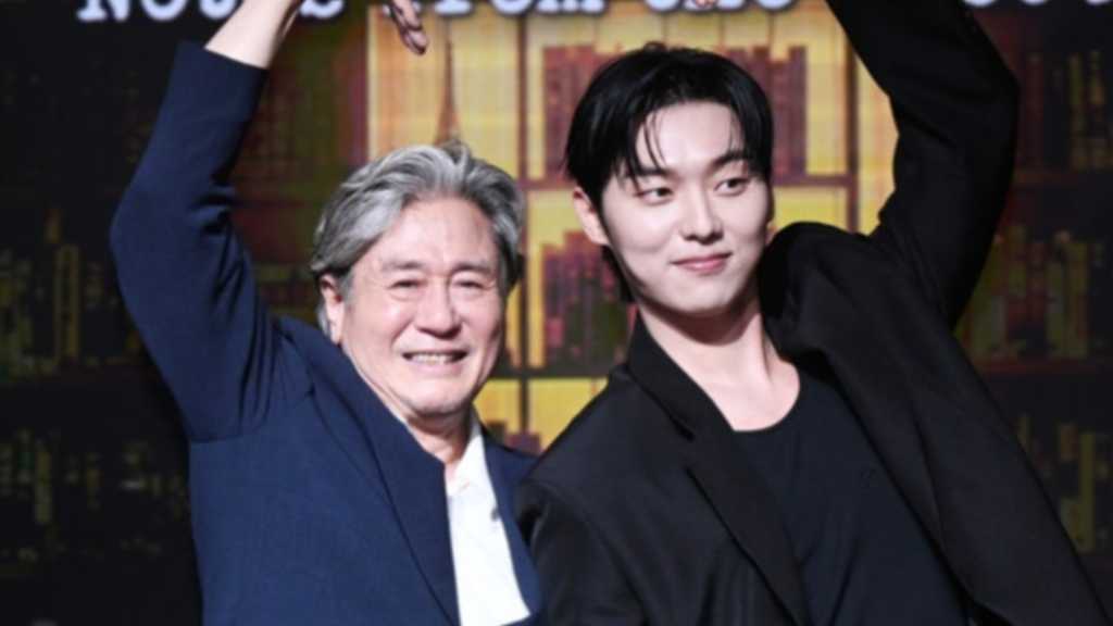 【PHOTO】チェ・ミンシク＆チェ・ヒョヌク、Netflix「最後列からの声」制作発表会に出席