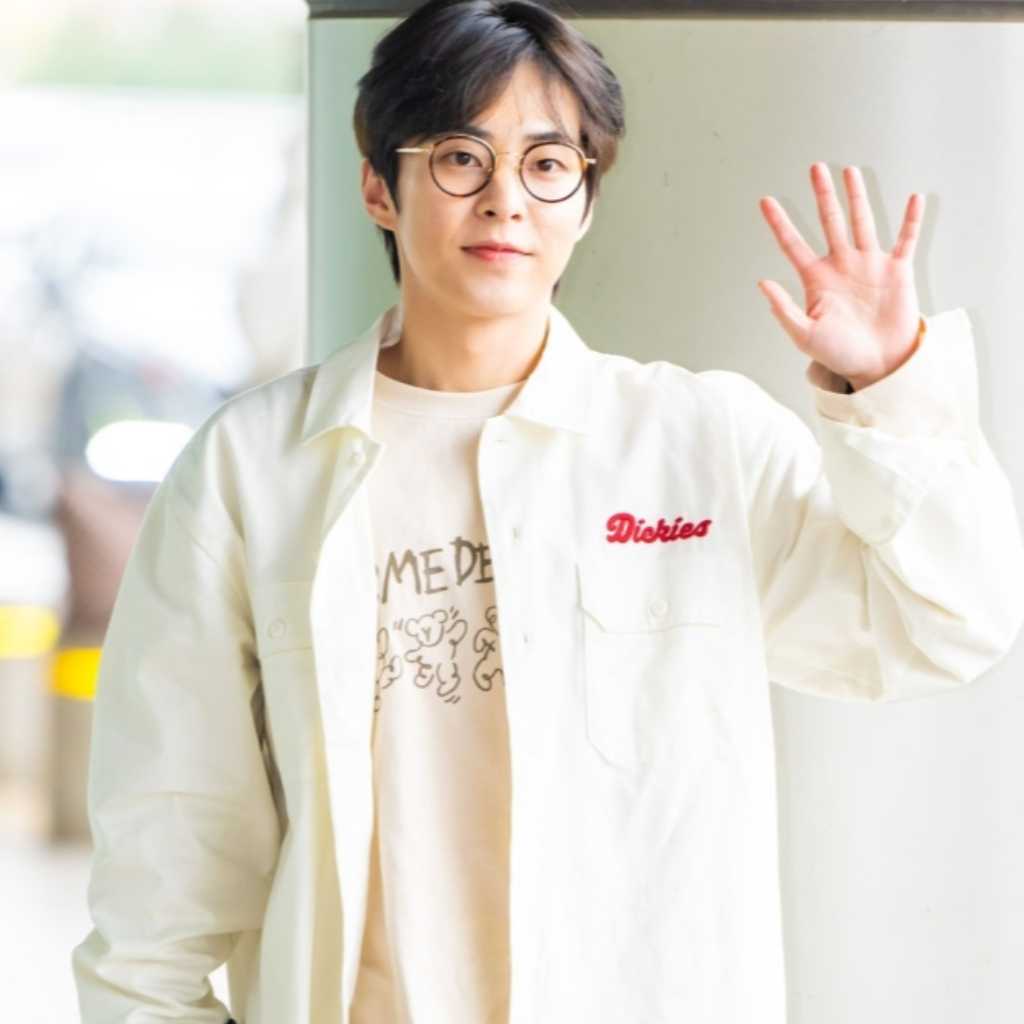 【PHOTO】EXO シウミン、ファンコンサートのため日本へ…春を感じるファッション