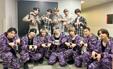 TXT、共演したBE:FIRSTと記念ショット！「音楽の日」LE SSERAFIMからNewJeansまで豪華ステージが話題