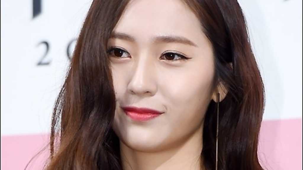 f(x) クリスタル、11月27日に初のソロシングル「Solitary」をリリース!久しぶりの音楽活動に期待