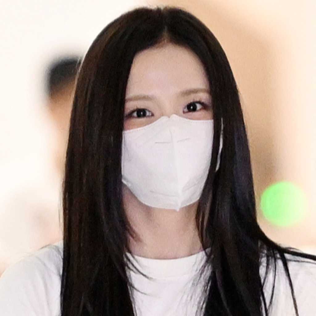 【PHOTO】BLACKPINK ジス、海外スケジュールを終えて中国から帰国(動画あり)