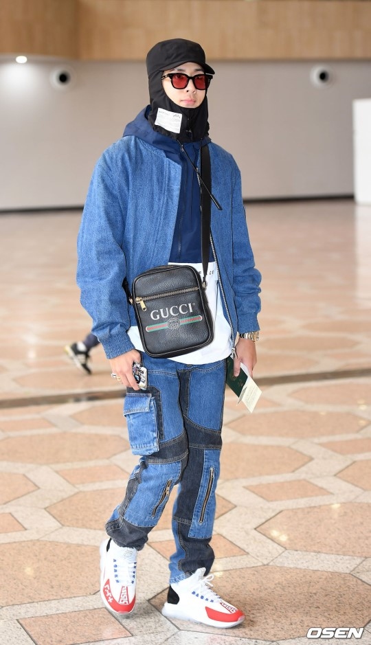 Photo Vixx ラビ 単独コンサートのため日本へ出国 個性溢れるファッション Kstyle