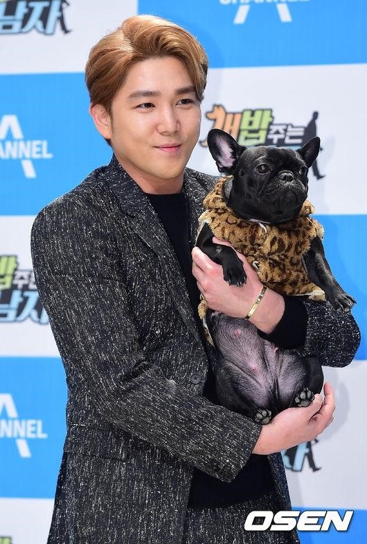 Super Junior カンイン 寂しがりやのイトゥク 犬をおすすめしたい Kstyle