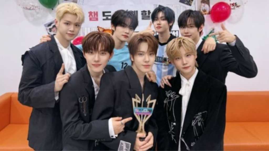 CLOSE YOUR EYES、音楽番組2冠を達成！メンバーがMCを務める「SHOW CHAMPION」で初の1位に