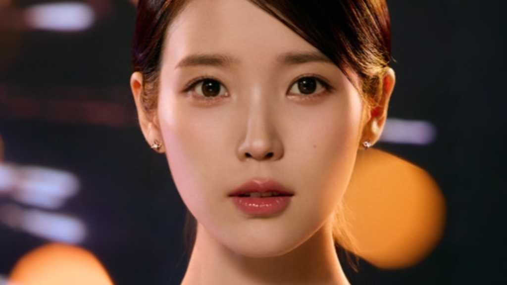 IUが冬の女神に！ジュエリーブランド「J․ESTINA」新たなキャンペーン写真を公開