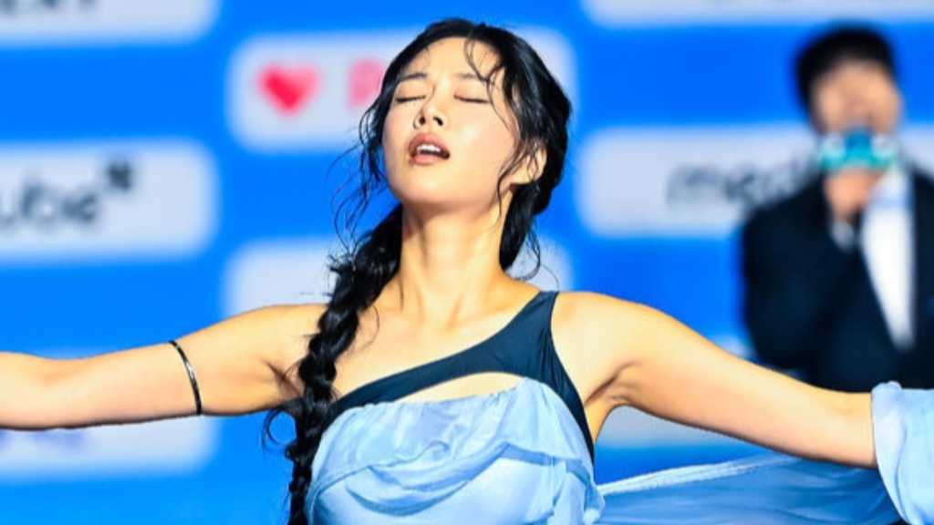 【PHOTO】BIBI「2026 SBS歌謡大典 Summer」ブルーカーペットに登場