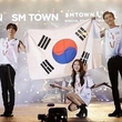 SUPER JUNIOR シウォン＆イトゥク＆BoA、チリで国旗パフォーマンスを披露「韓国文化が世界に広がるまで挑戦する」