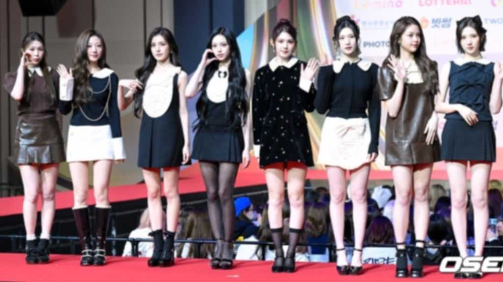 【PHOTO】Hearts2Hearts「2025 SBS歌謡大典」レッドカーペットに登場