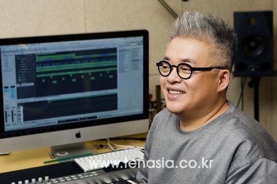 作曲家キム ヒョンソク 覆面歌王 で破ったアイドルへの偏見 Kstyle