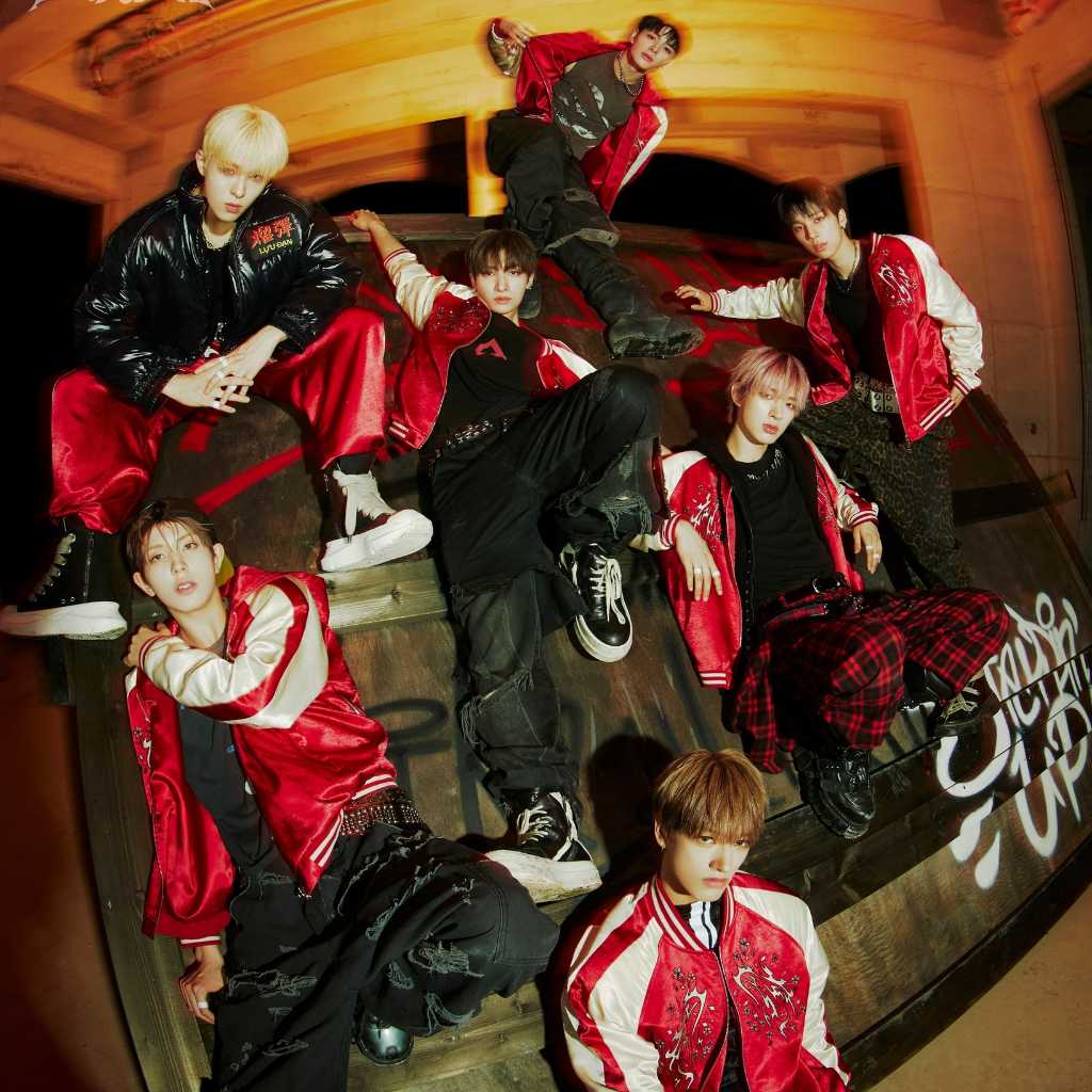 NEXZ、前日にマカオコンサートが突然の中止…JYPが発表「公演日程に困難があると判断」