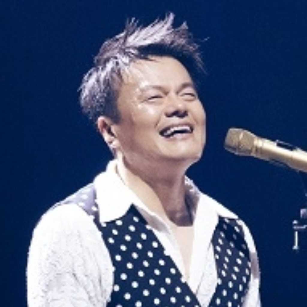 パク・ジニョン、約2年ぶりの日本公演でJ-POP名曲を披露！ソン・シギョン＆NiziUらとコラボも
