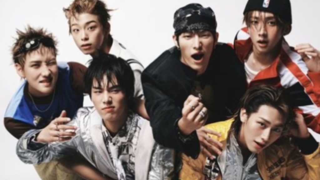 82MAJOR、公演型アイドルらしい存在感を発揮！「Esquire KOREA」10月号のグラビア公開（動画あり）